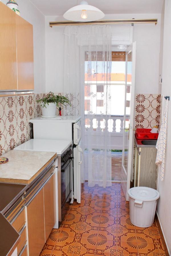 Apartments And Rooms With Parking Space Palit, Rab - 5061 Экстерьер фото