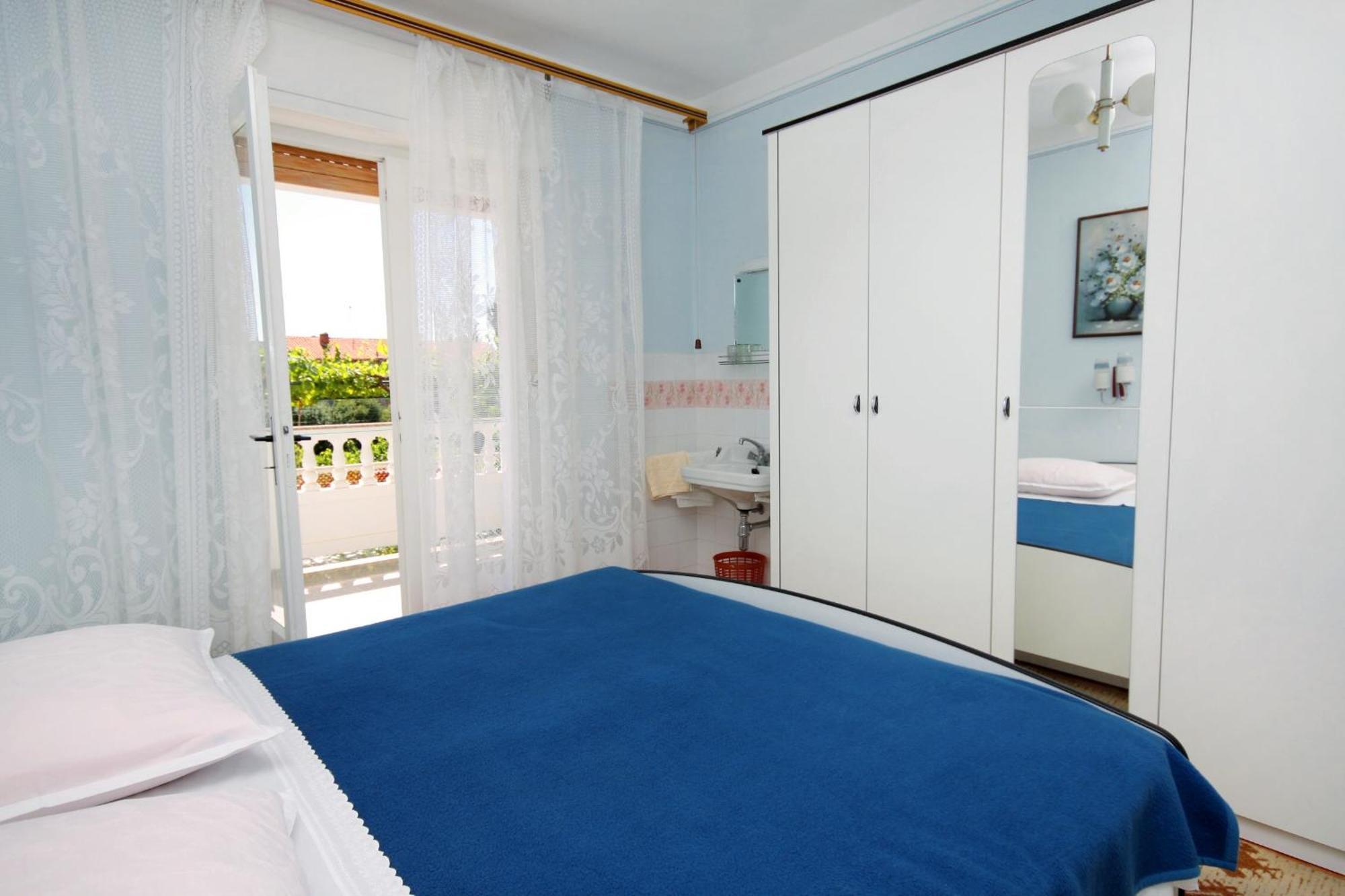 Apartments And Rooms With Parking Space Palit, Rab - 5061 Номер фото
